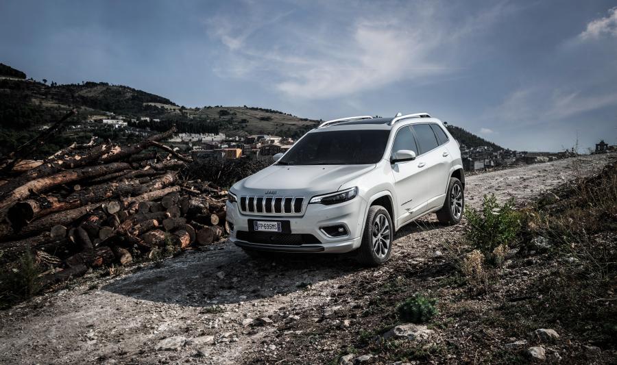  Jeep Cherokee Overland (KL) 2018 года  (WW) (фото 21 из 58)